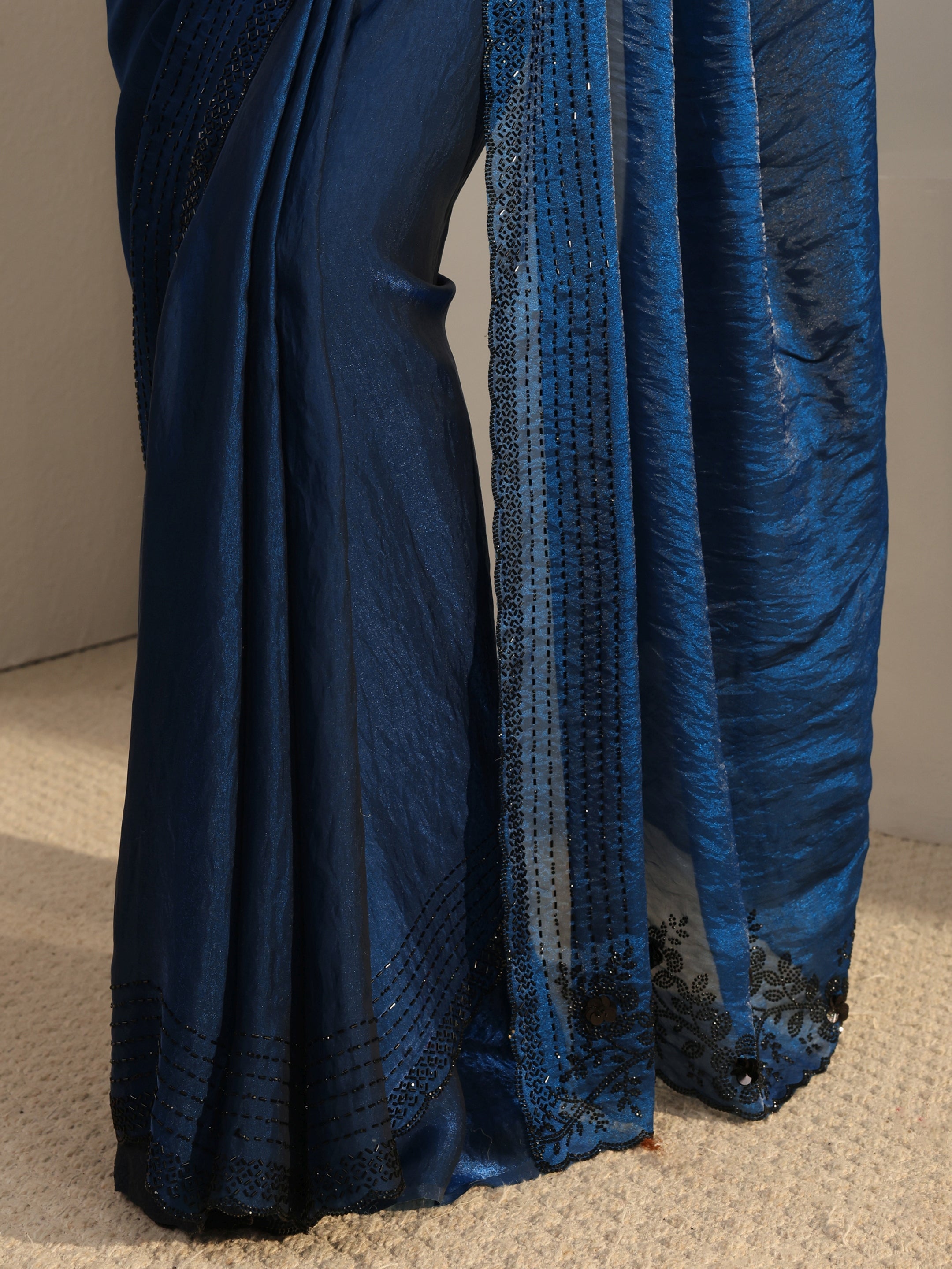 Blue Floral Embellished Tissue Saree With Unstitched Blouse Piece