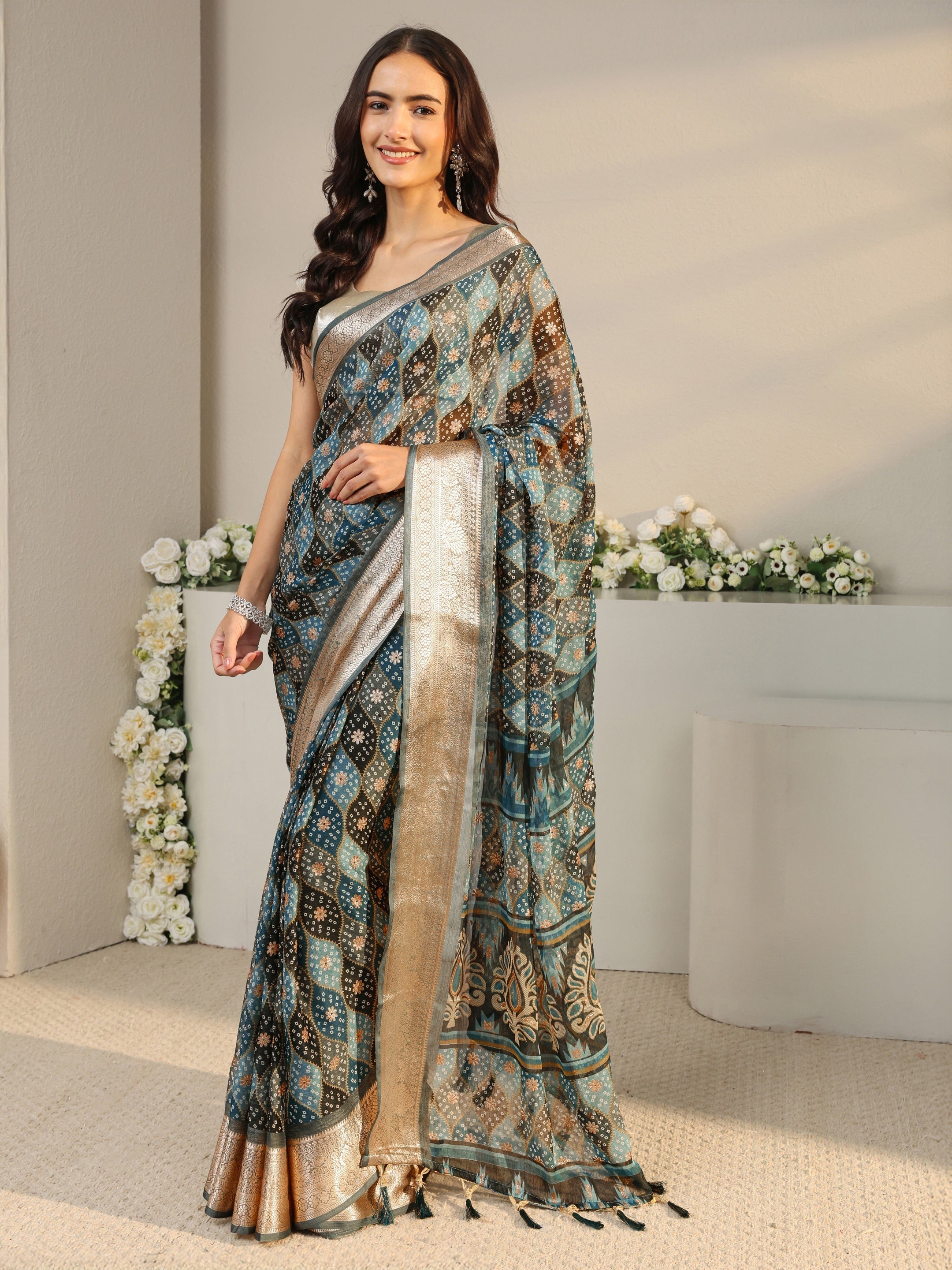 Blue Bandhani Printed Chiffon Saree With Unstitched Blouse Piece