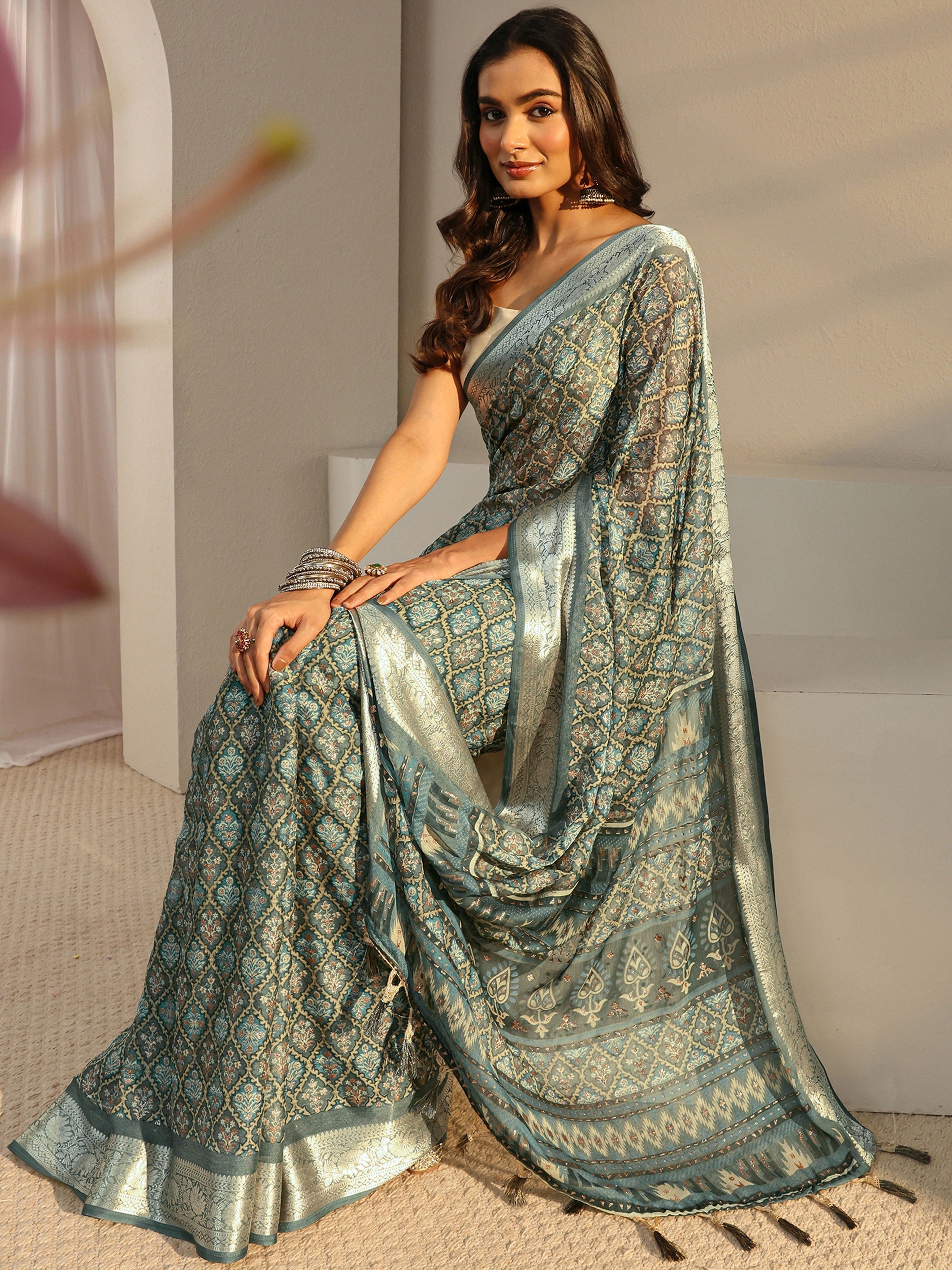Blue Printed Chiffon Saree With Unstitched Blouse Piece